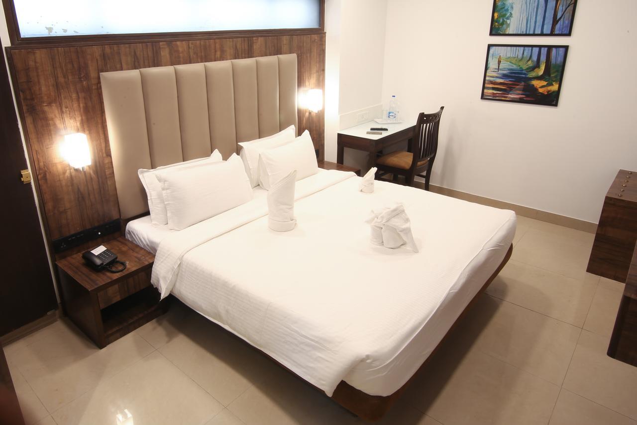Golden Chariot The Boutique Hotel Bombaj Zewnętrze zdjęcie