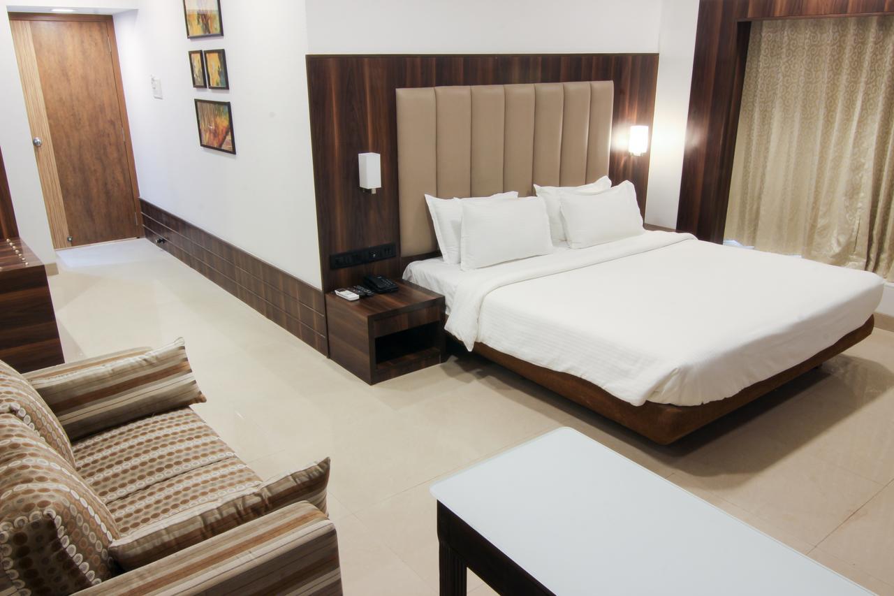 Golden Chariot The Boutique Hotel Bombaj Zewnętrze zdjęcie